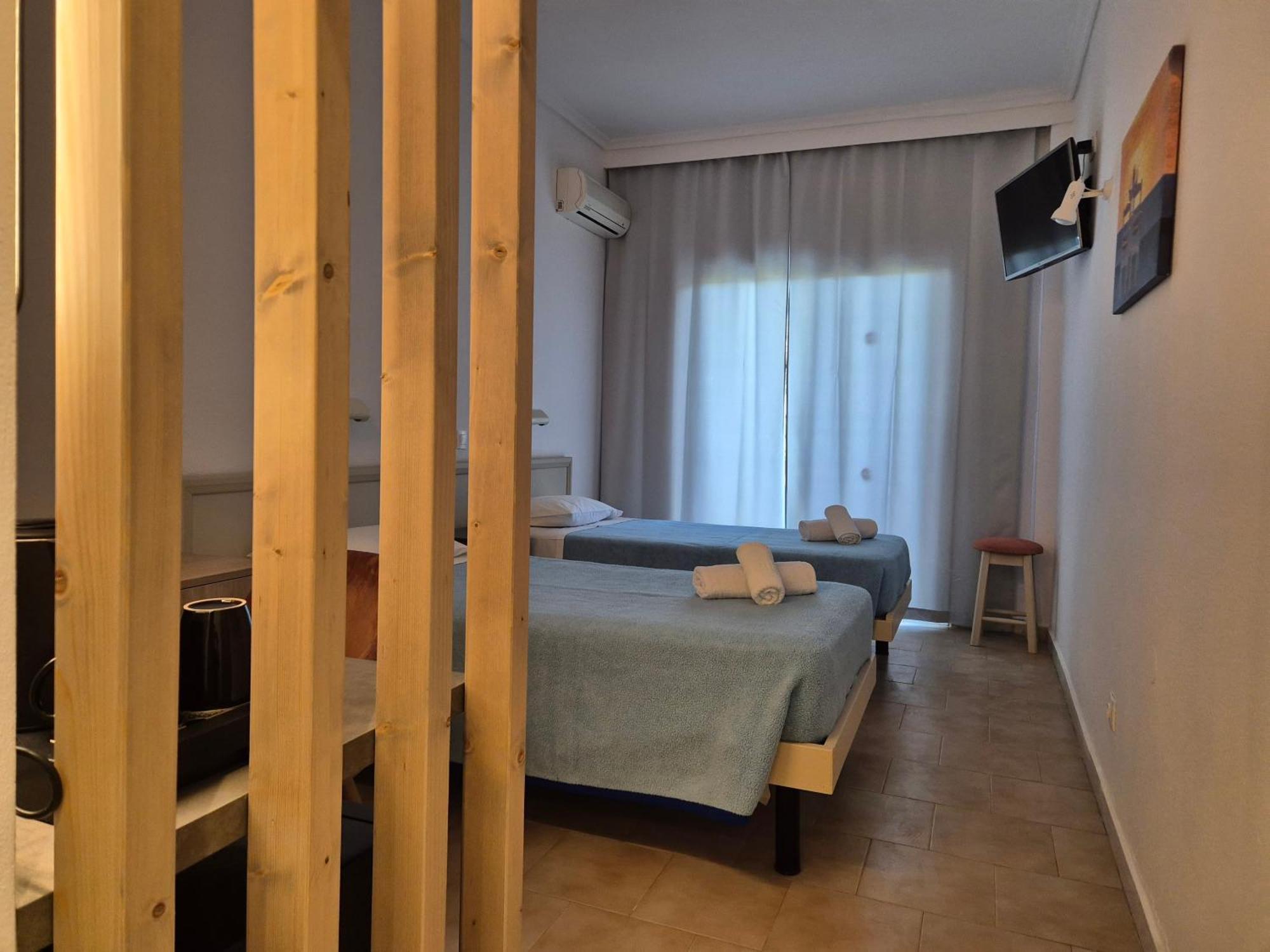 Morfeas Hotel 카보스 객실 사진